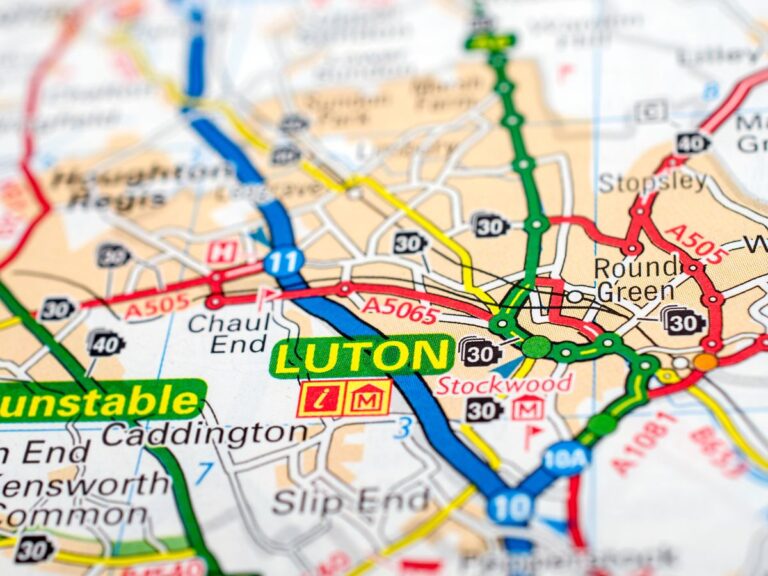 Where is Luton in England